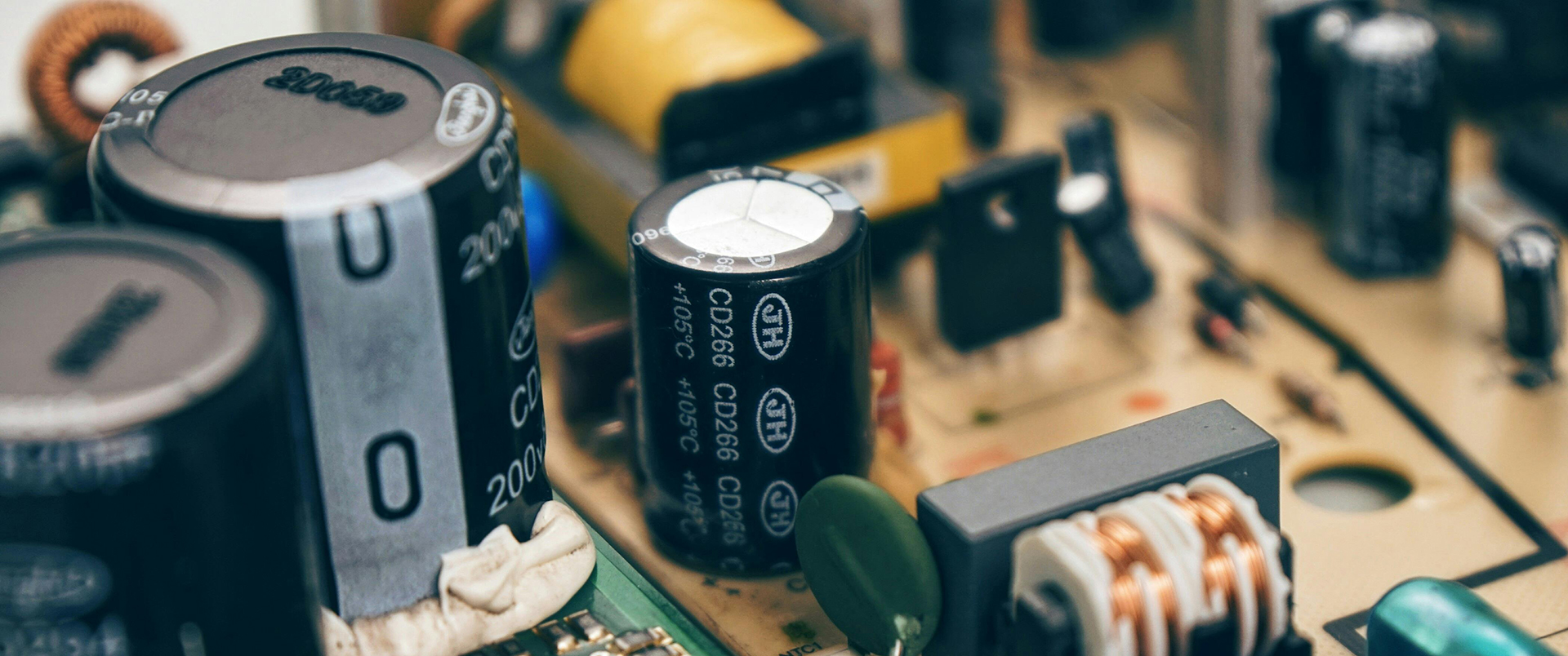 Pre compliance testing device